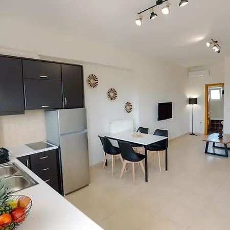 Ibis Chania,close To The 公寓