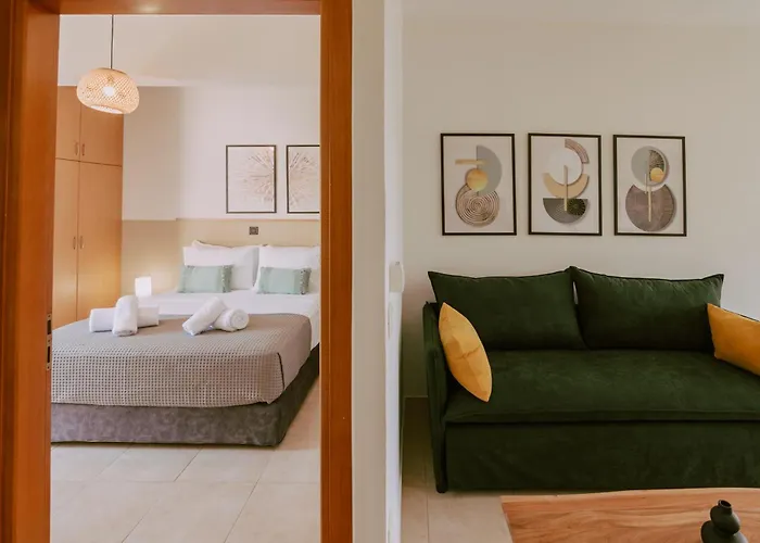 Διαμέρισμα Ibis Chania,close To The *