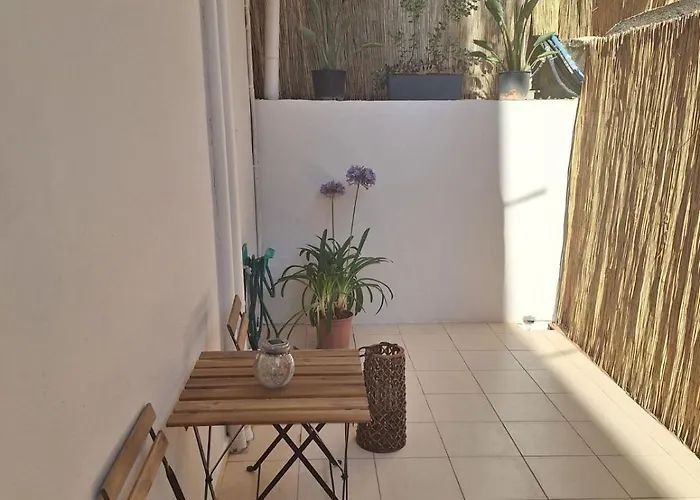 Ibis Chania,close To The Χανιά