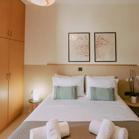 Ibis Chania,close To The Apartament *