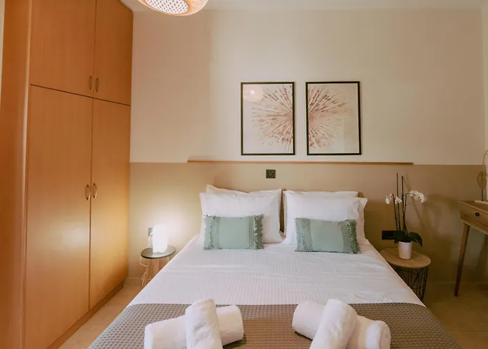 Ibis Chania,close To The Апартаменты *