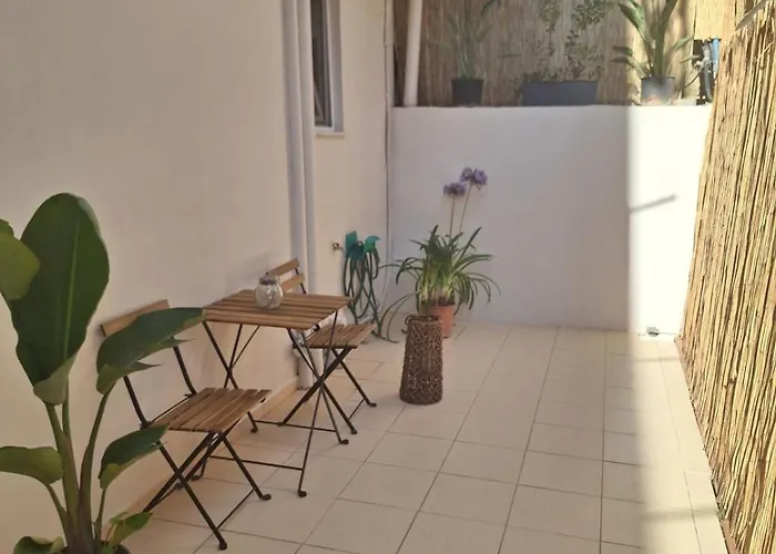 Ibis Chania,close To The Апартаменты *